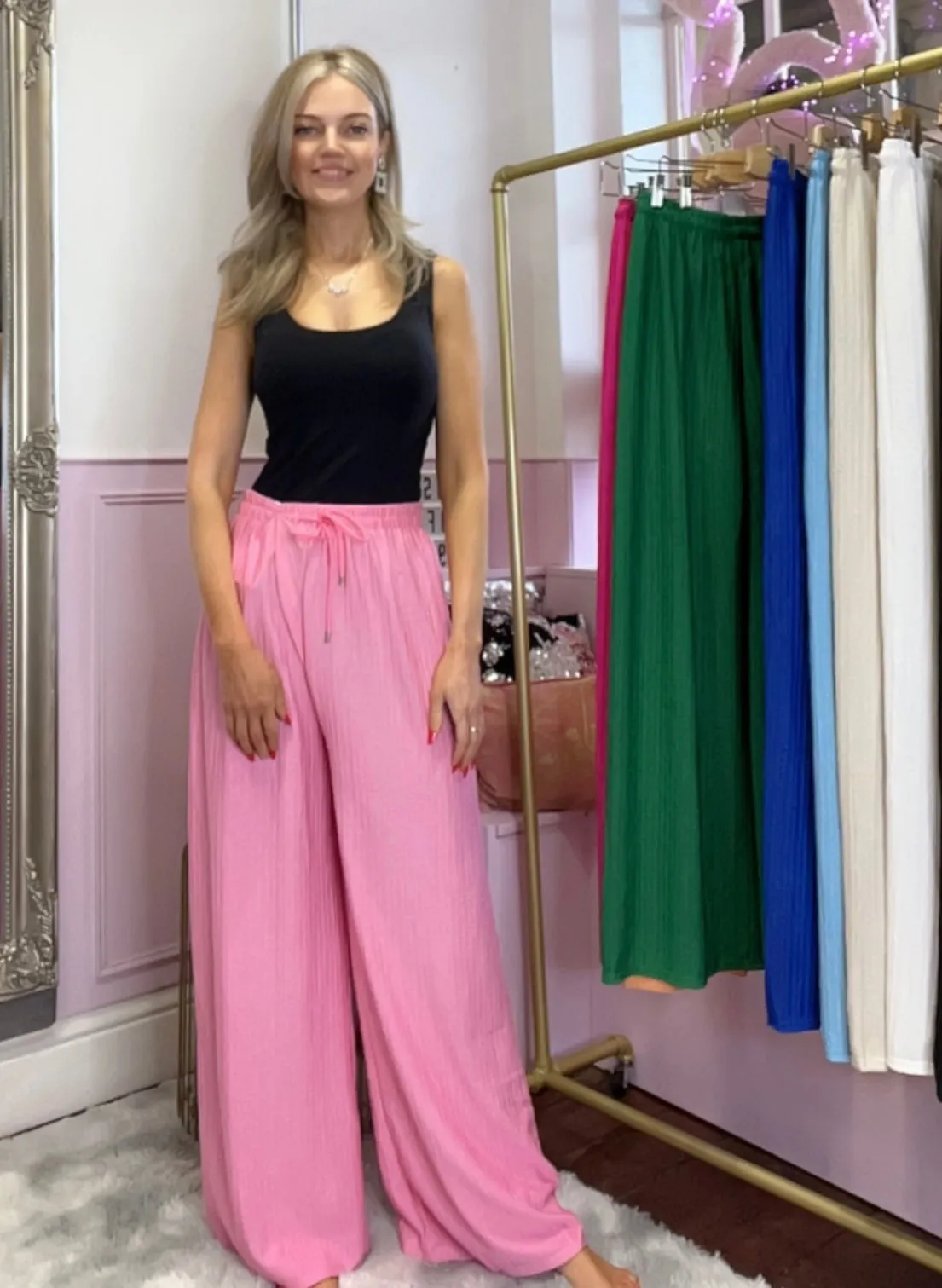 Carrie Lightweight Trousers > Baby Pink