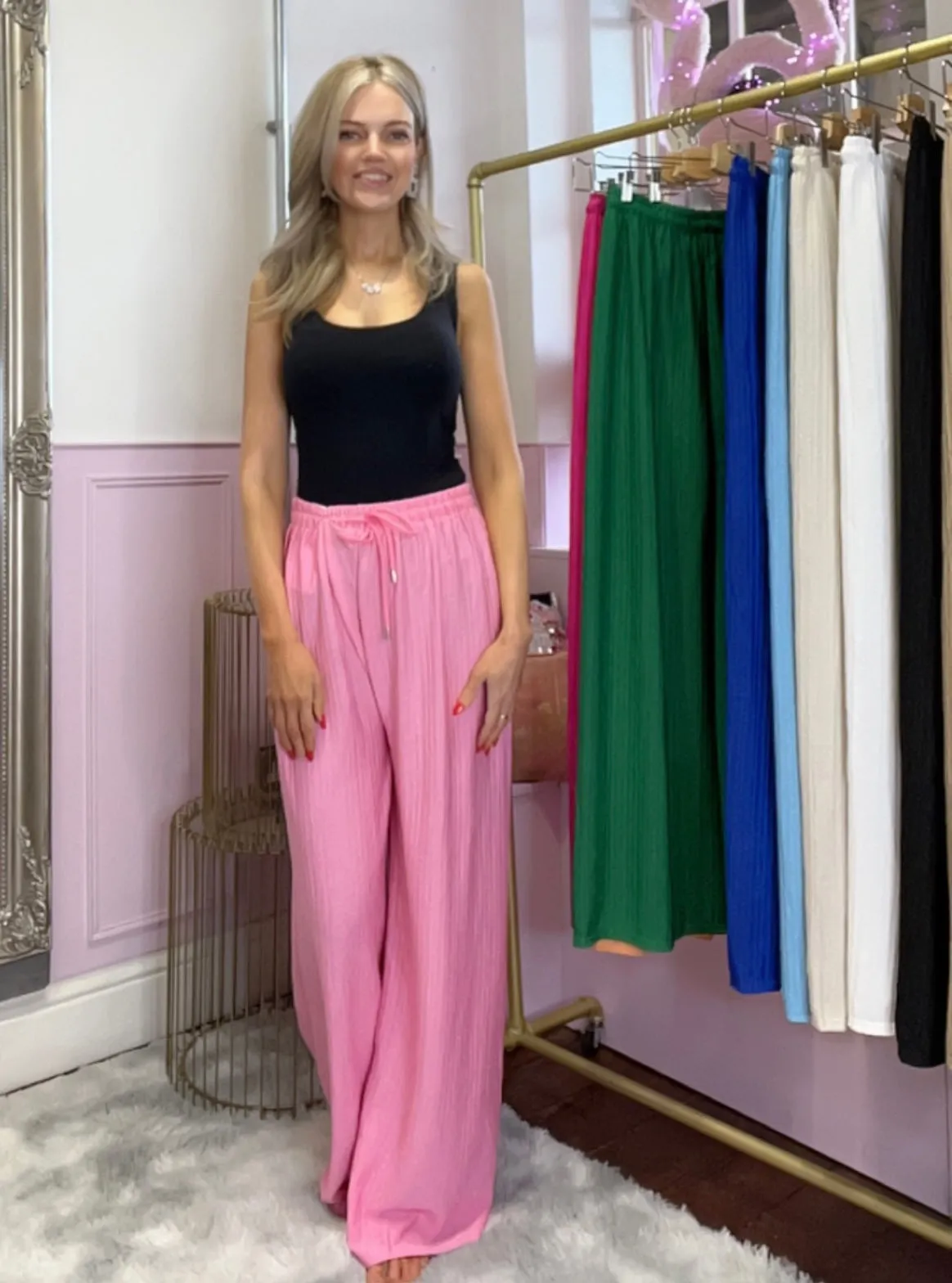 Carrie Lightweight Trousers > Baby Pink