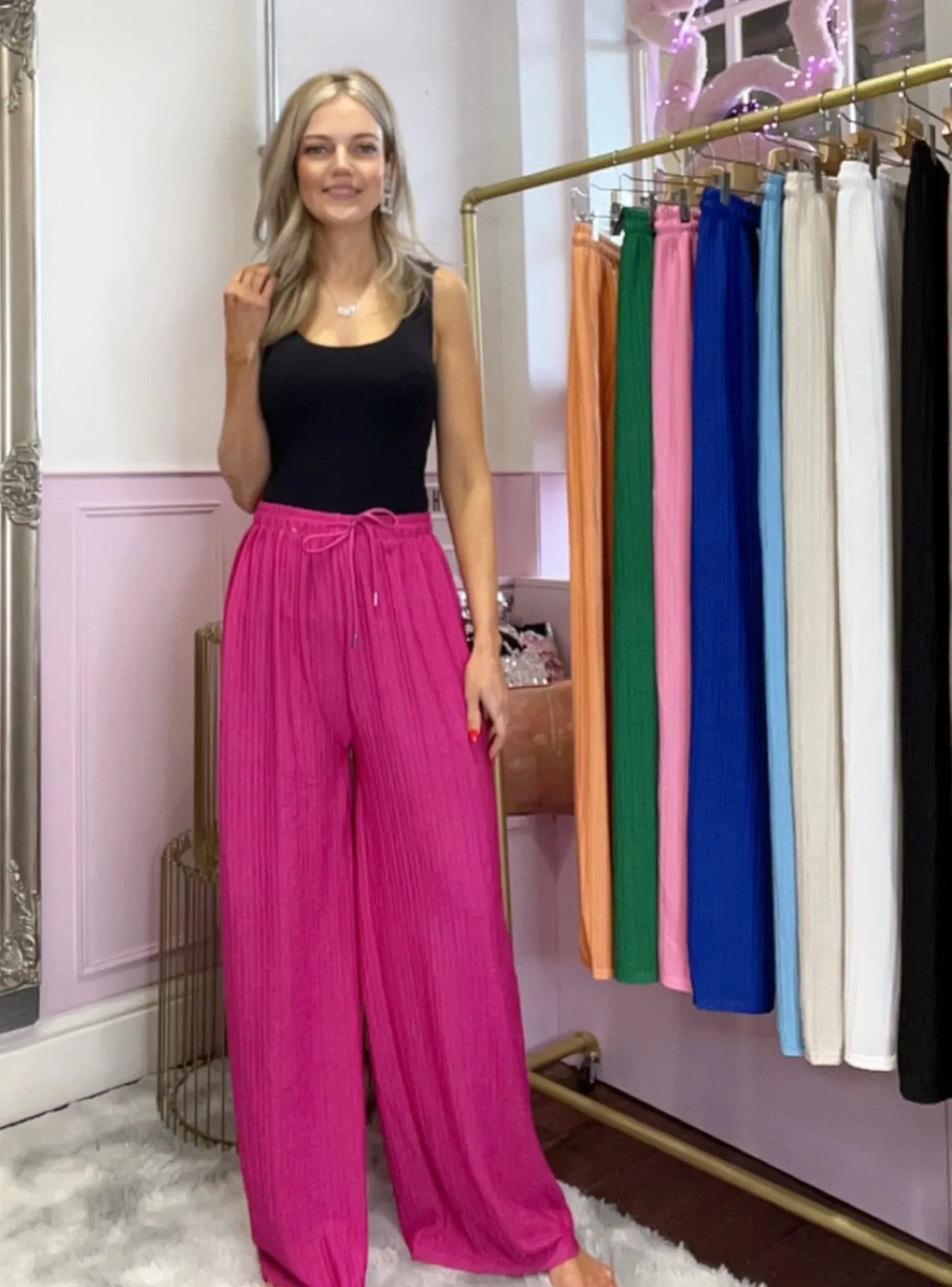 Carrie Lightweight Trousers > Hot Pink