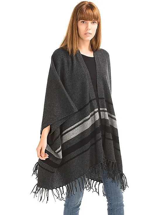 GAP Women Grey Fringe Poncho