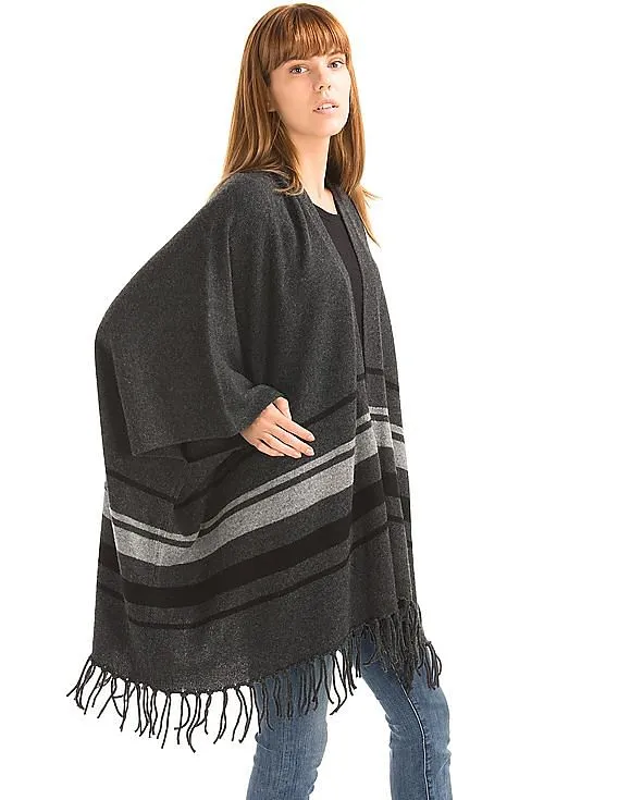 GAP Women Grey Fringe Poncho