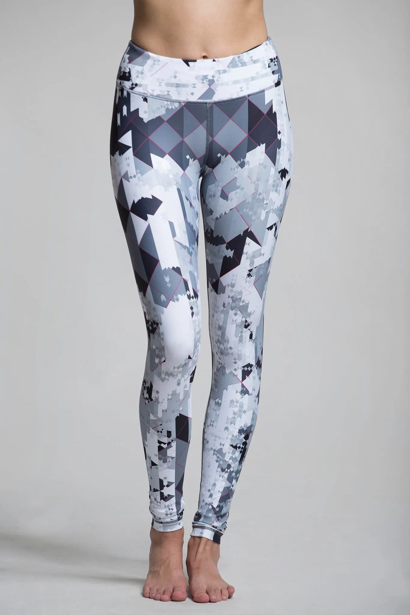 Lucky Mono Pix Graphic Leggings