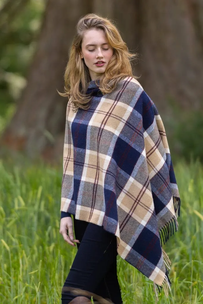 Tartan Poncho (Loch)