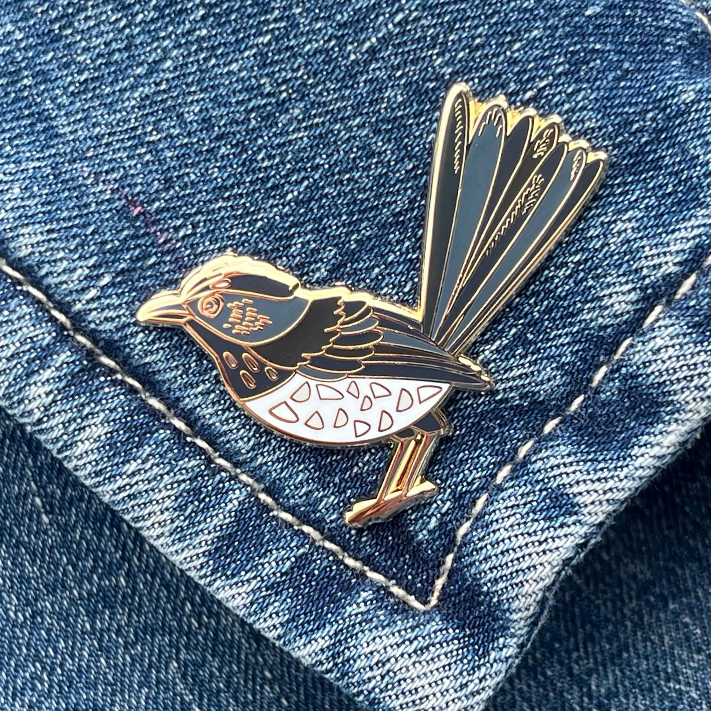 Willie Wagtail Enamel Pin